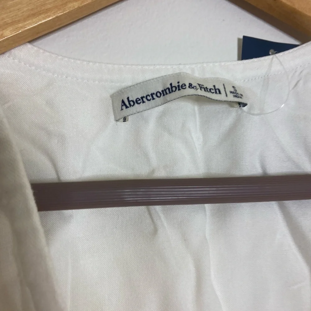 BNWT Abercrombie & fitch white top - Picture 3 of 6